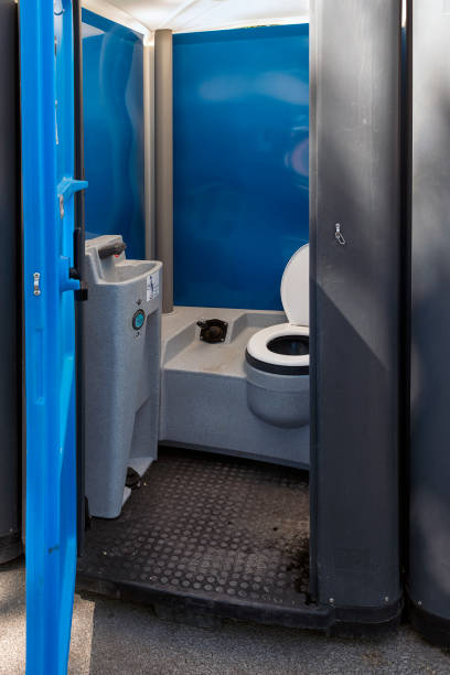 Best Portable toilet rental for construction  in Loogootee, IN