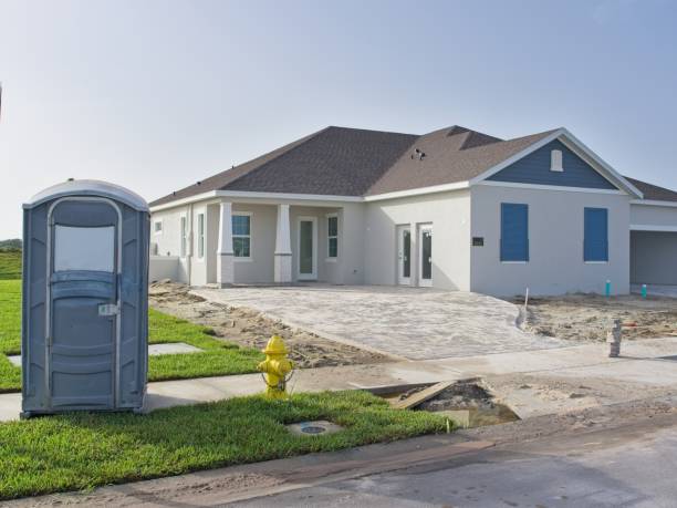 Best Porta potty delivery and setup  in Loogootee, IN